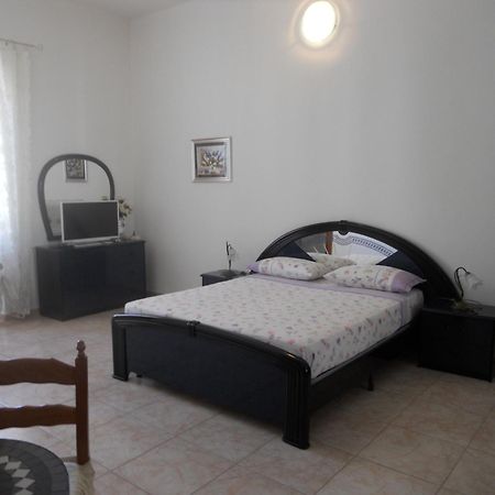 Guest House Efisio ألغيرو المظهر الخارجي الصورة