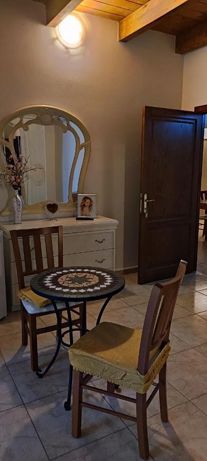 Guest House Efisio ألغيرو المظهر الخارجي الصورة