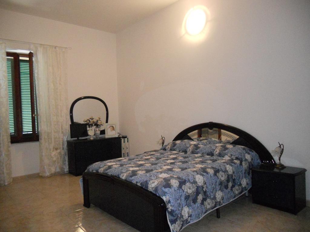 Guest House Efisio ألغيرو المظهر الخارجي الصورة